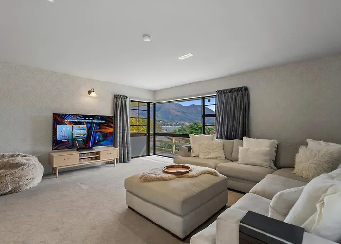Holiday home Alpine Escape - *