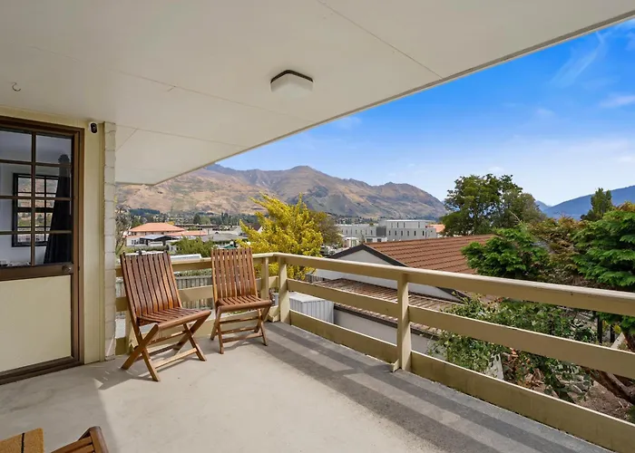 Alpine Escape - Holiday home Wanaka