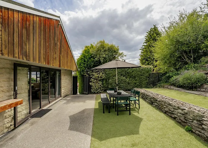 Alpine Escape - Holiday home Wanaka
